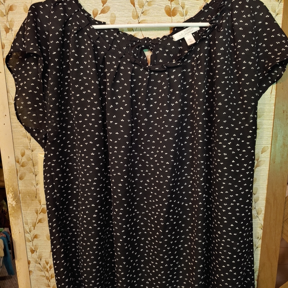 Lauren Conrad blouse